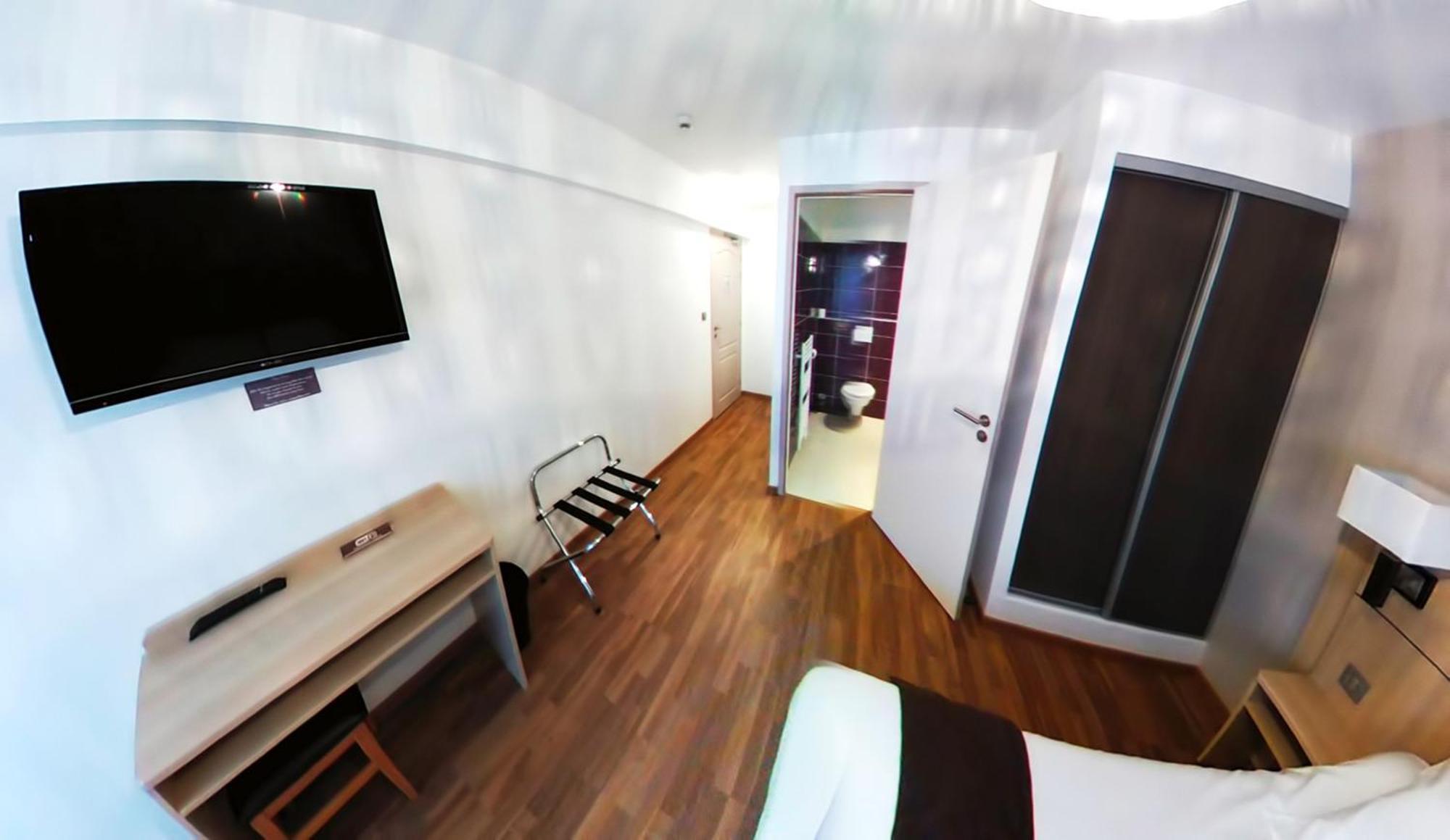 Hotel Au Bon Coin Cloyes-sur-le-Loir المظهر الخارجي الصورة